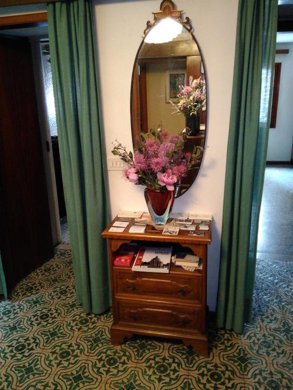 Albergo Al Gobbo Velence Kültér fotó