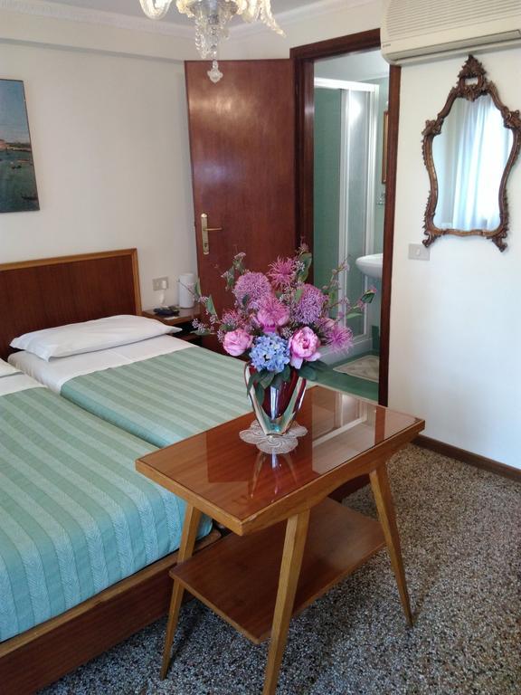 Albergo Al Gobbo Velence Kültér fotó